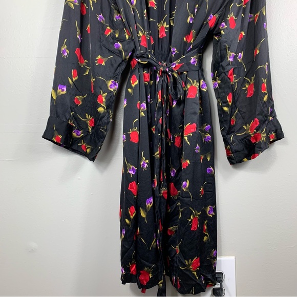 Victoria’s Secret | Vintage Robe Black Rose Print Silk Short Tie M/L - Picture 2 of 8